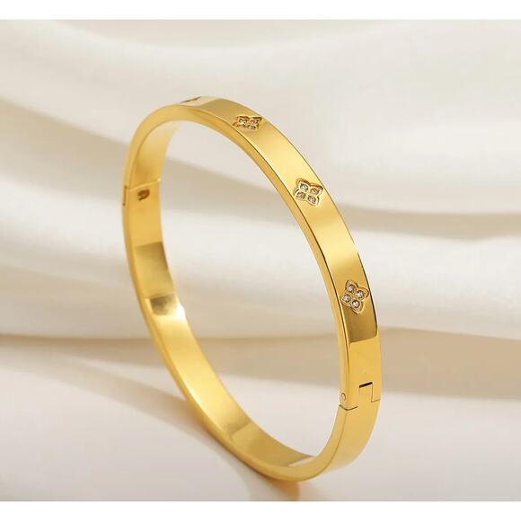 Cuff hinge bracelet - Picture 1 of 4